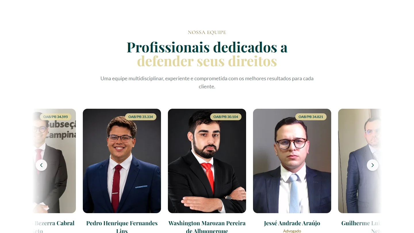 Equipe de advogados com número da OAB e área de cada profissional
